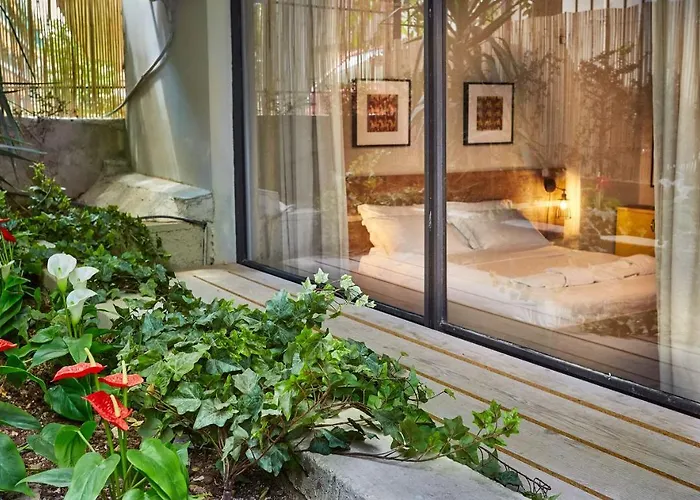 Aris Athens Suites